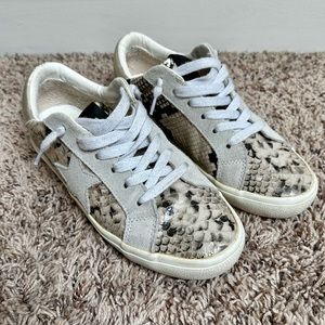 Steve Madden Philosophy Sneakers Snake Print Suede Star Size 6.5